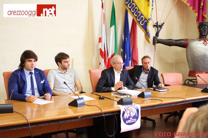 presentazione-popolari-per-arezzo-04.jpg
